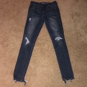 American eagle distressed jegging